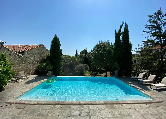 18th Century Barn With Pool Near Narbonne Сasa de vacaciones *